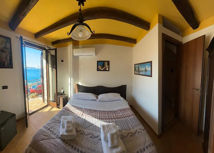 La Bastia 3* シッラ